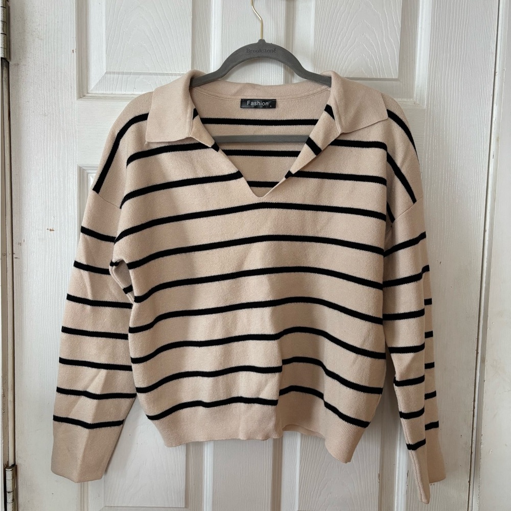Cream and Navy Blue Striped Collared Sweater Size Small